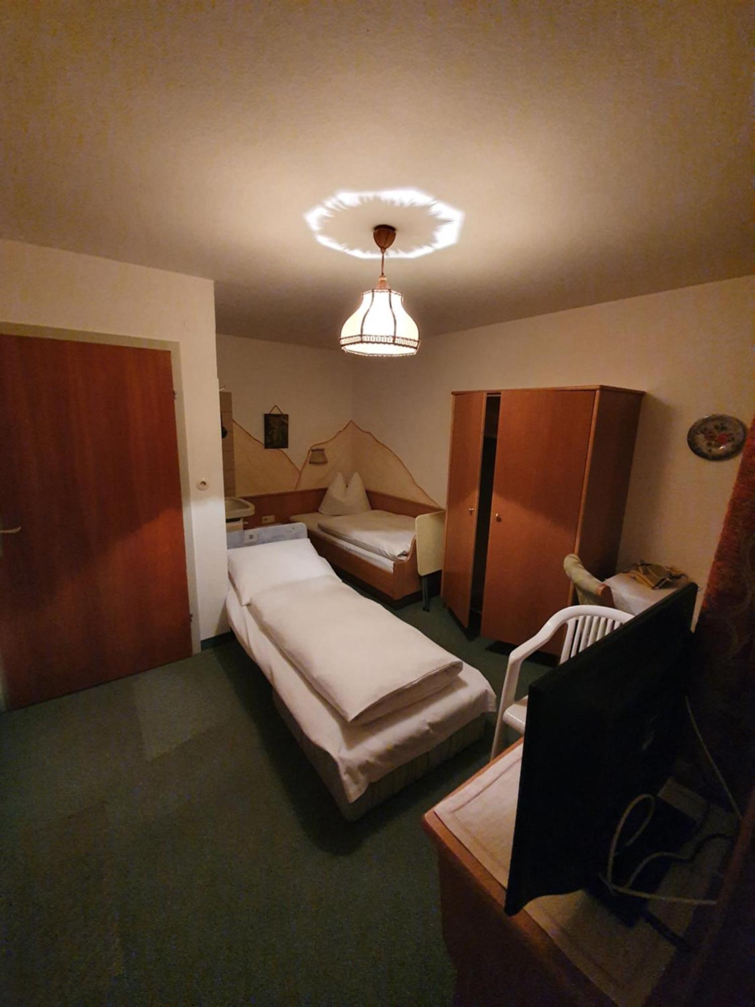 Haus Monika Und Haus Claudia Hotell Mayrhofen Eksteriør bilde