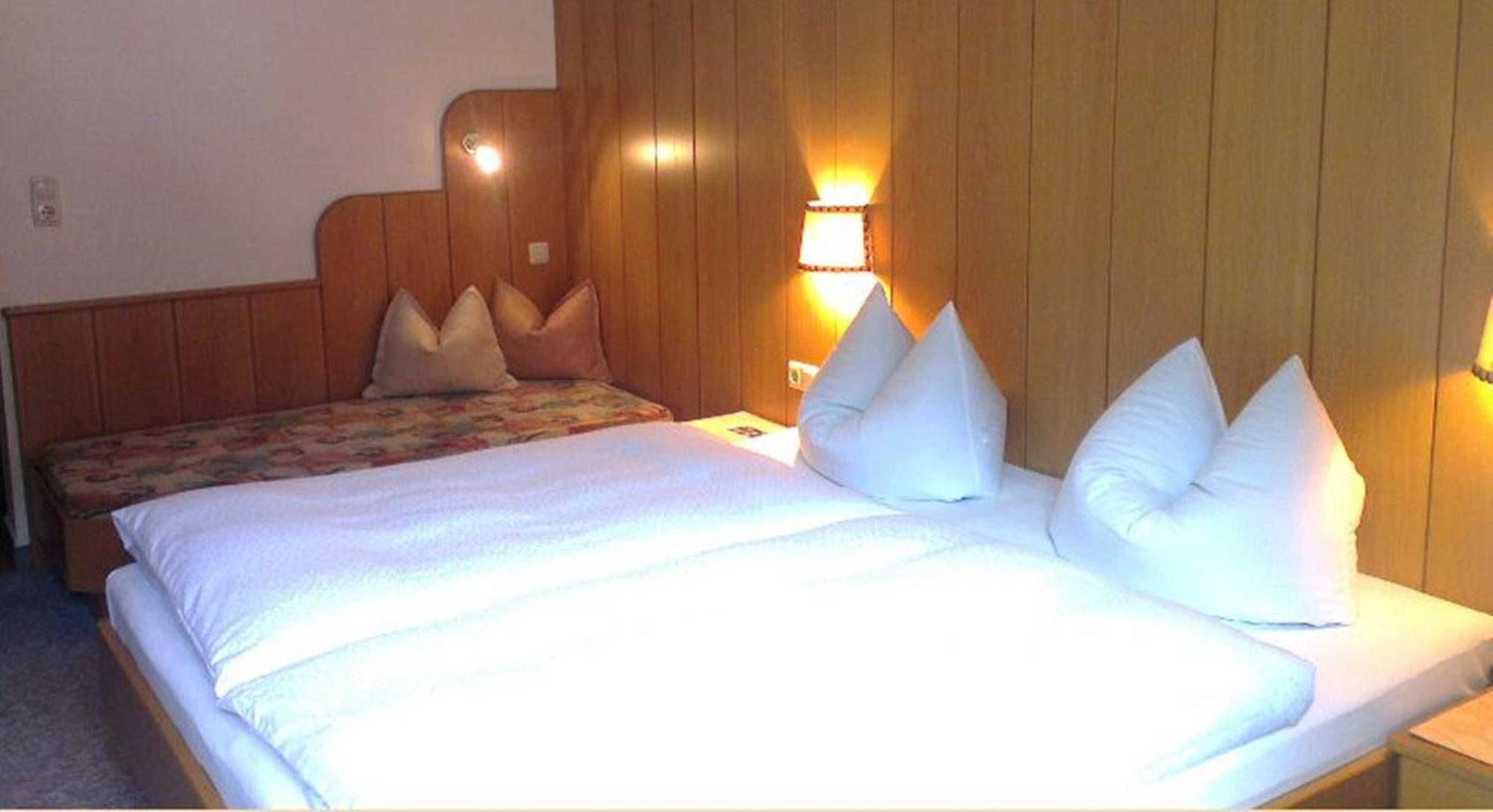 Haus Monika Und Haus Claudia Hotell Mayrhofen Rom bilde