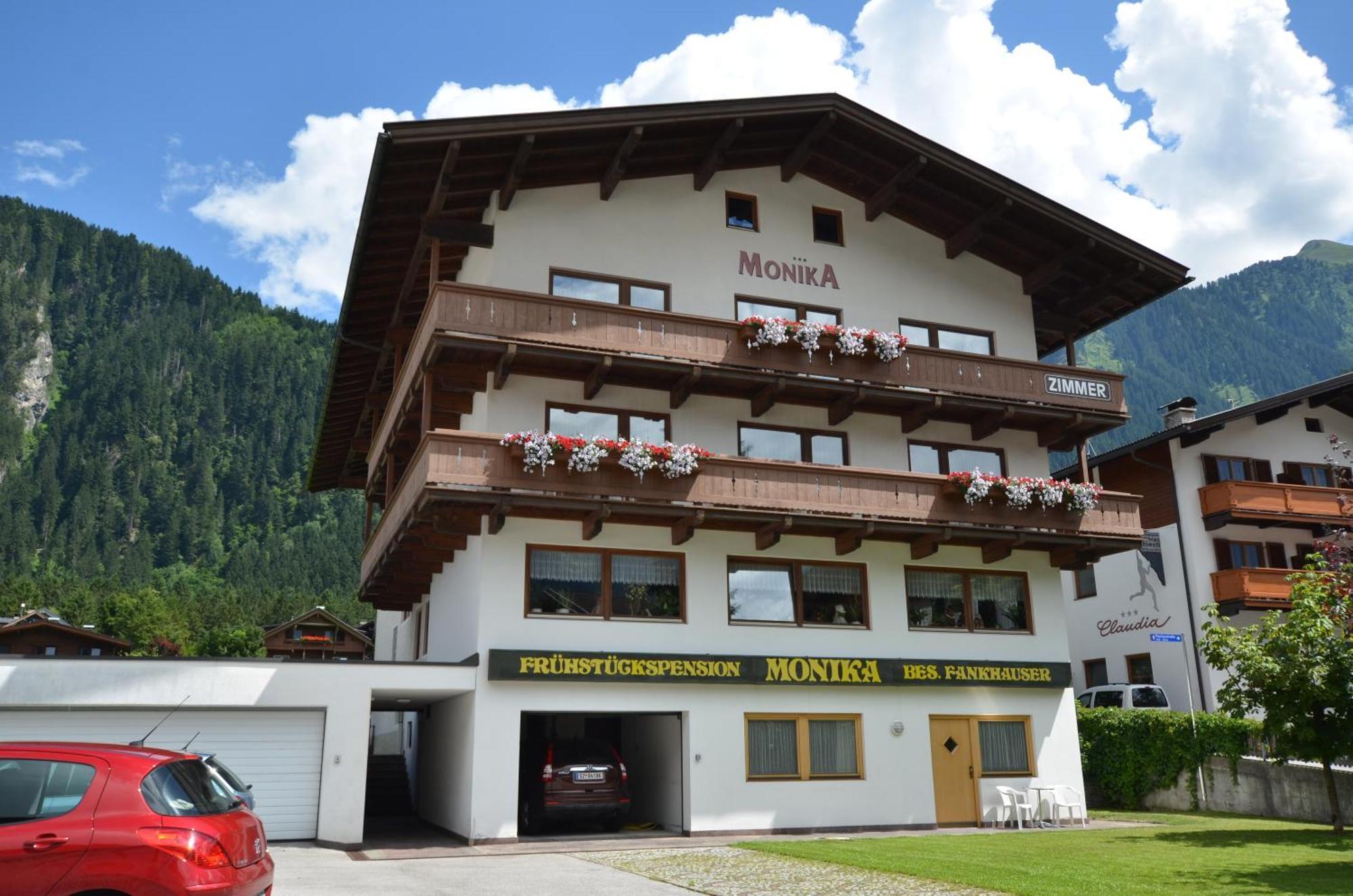 Haus Monika Und Haus Claudia Hotell Mayrhofen Eksteriør bilde